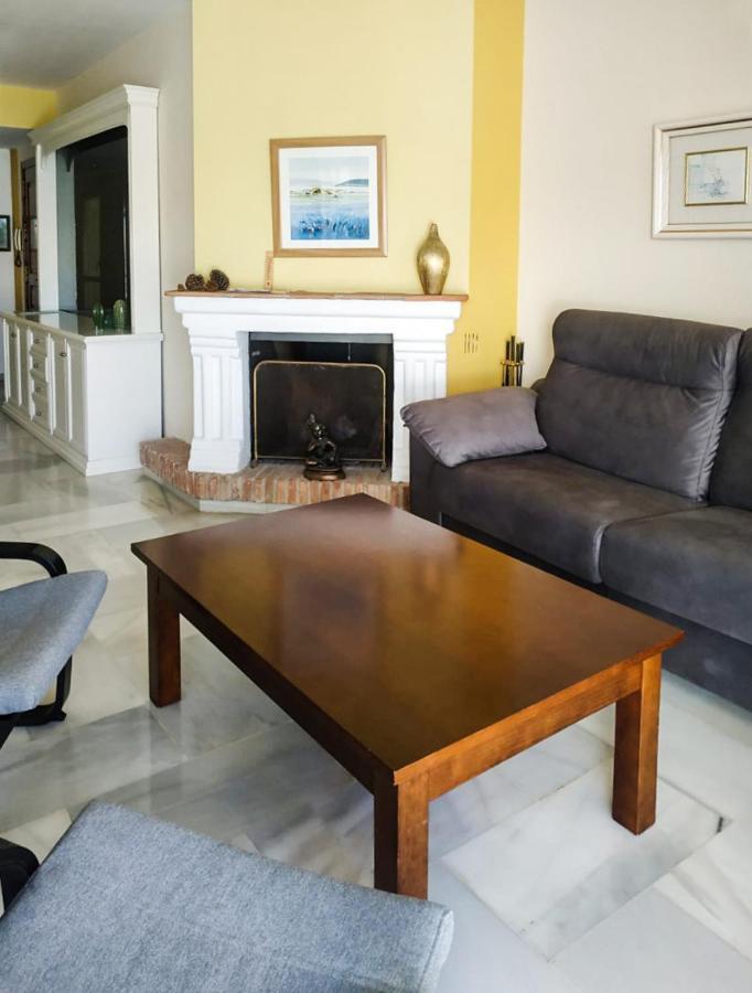 Homelystay-Benalmadena, Puerto Marina 外观 照片